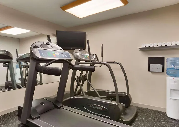 Top Hotels in Mishawaka for Every Traveler