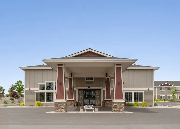 Top Rated Hotels in Moses Lake, WA: Where to Stay & Relax
