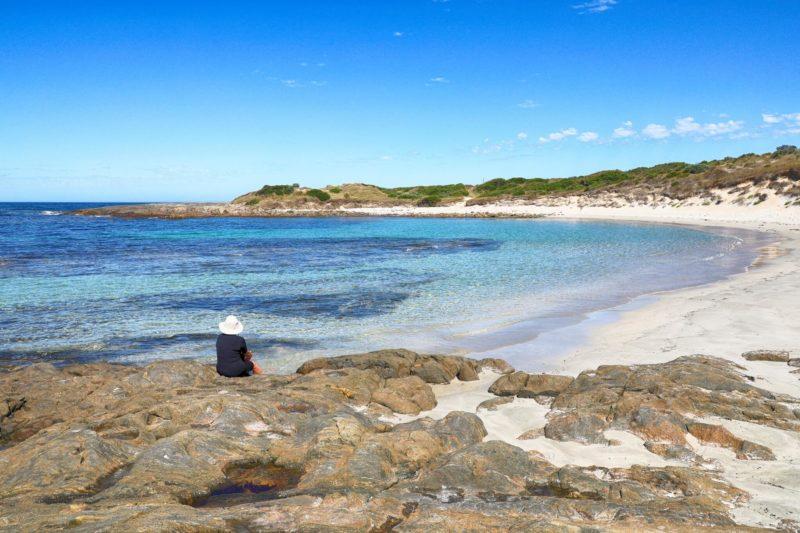 pacefull bay and beach a sud del western australia